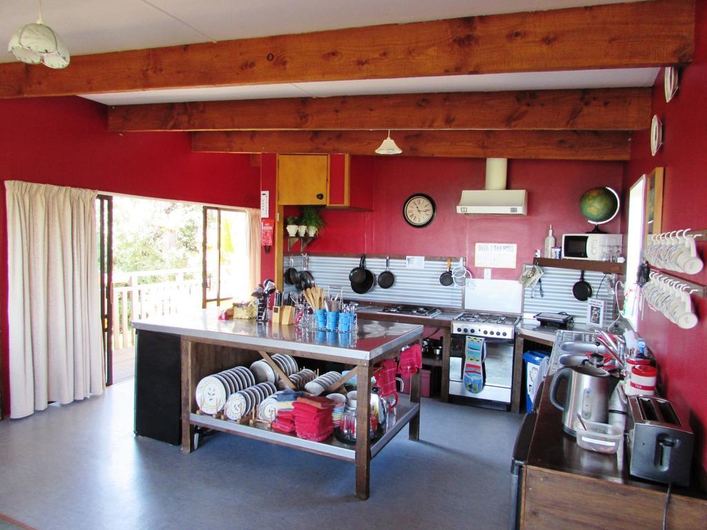 Birdsong Accommodation Хокитика Стая снимка