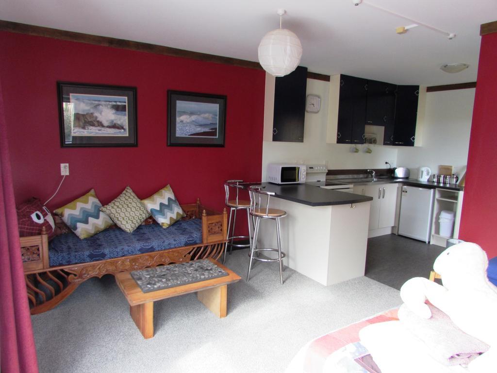Birdsong Accommodation Хокитика Екстериор снимка
