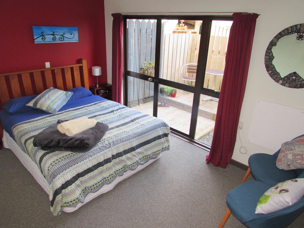 Birdsong Accommodation Хокитика Екстериор снимка