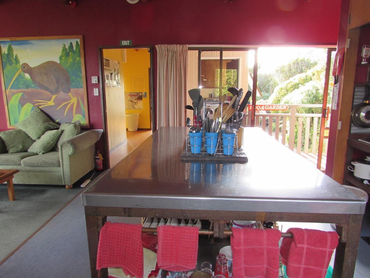 Birdsong Accommodation Хокитика Екстериор снимка